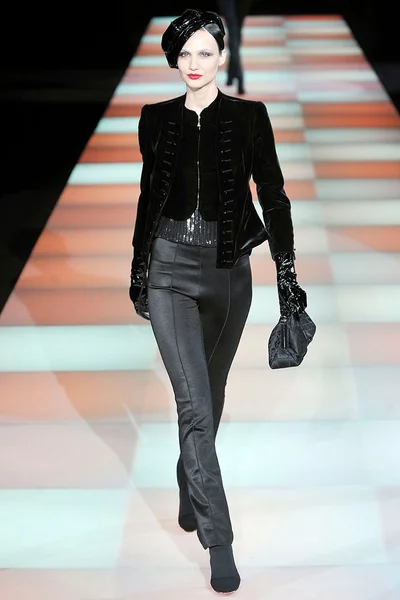 Look 29